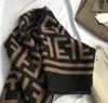 2022 sciarpe di lana inverno Luxuria 100 Cashmere Scarf Men Donne Designer High End Designer Modello di lettere Boversized Pashmina Shawl SC7709168