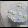 Bakvormen Kleine Madeliefjes Bloem Sile Mold Perfect Fondant Mallen Voor Cakes Cupcakes SugarPaste Cake Decorating Gereedschap Cffow O5MDV