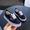 Canvas Spring Children Shoes Boy Sneakers الخريف أزياء الأطفال غير الرسميين الفتيات المسطحات الرياضة تشغيل الطالب 211022