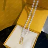 Designer collana in collane a serbatoio a pendente per donne designer di luxurys Pearl f Collane di moda Gioielli Gift D2112162Z5680352