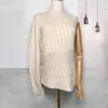 Autumn Assymmetric Collar Sweater mulher Única manga lã de damasco Mantenha o design quente da pista de pista 210603