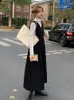 2Cores de longo vestido de outono Soild cor solta espaguete cinta mangas sem mangas vestido de outono mulheres vestidos plissados ​​(x1642) 210423