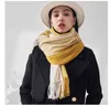 YUCAT 2021 Wholale Nieuwe Warm Dikke Kwastje Pashmina Scarv Sjaals Custom Winter Long Cashmere Sjaal voor vrouwen