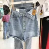 Kvinnors jeans kvinnors shorts sommar 2022 denim fyrbock manschetterad koreansk version h￶g midjep￥se h￶ft kort