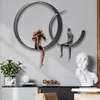 Pensatore creativo Figura 3D Stereo Wall Hanging Decorativo per la casa Moderno Artigianato in ferro battuto Sfondo Decorazione Ornamenti figurine