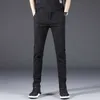 2020 İlkbahar Sonbahar Erkekler Moda Düz Renk Rahat Pantolon Erkekler Düz Hafif Elastik Ayak Bileği Uzunlukta Yüksek Kalite Resmi Pantolon Y0927