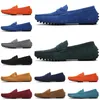 2021 Chaussures de course Mode Casual Vente Noir Rose Bleu Gris Orange Vert Marron Hommes Slip sur Pois en cuir paresseux