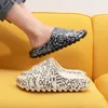 e Estate 2022 Pantofole Uomo e Donna Trendy Outdoor Net Infrared Wear Summer Flip Sesame Street Trendy Beach Shoes 220224