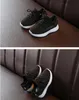 Черный серый углерод v2 вязать дышащие детей бегущий кроссовки обувь мальчик девушка молодость ребенка спортивный размер 21-35