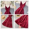 Kobiety Sexy Backless Pasek Sukienka Lato V Neck Bez Rękawów Elegancka Solidna Sukienka Koreański Elastyczna Ruched A-Line MDI Dresses 210419