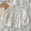 Kimutomo Casual Floral Broderi Blusflickor O-Neck Kortärmad Singelbröstskjorta Damer Koreanskt Elegant Mode 210521