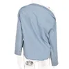 Vrouwen sexy off shoulder lange mouw denim blouses lente nieuwe losse zak knop vrouwelijke casual blauwe straatkleding denim tops 210416