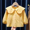 Ruffles Yaka Bebek Kız Gömlek Tops Pamuk Jakarlı Çocuklar Flare Kollu Gömlek İlkbahar Sonbahar Giysi Bluz
