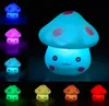 2021 7 Färgbyte LED -svamplampa Party Lights Mini Soft Baby Child Sleeping Nightlight Novely Luminous Toy Gift