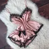 Piżama damska bielizna zestaw V-Neck rzęsy Koronki Sleepwear Sexy Camisole Bowknot Zestaw Ensemble 2 sztuki Femme Pajama Satin Femme X0526