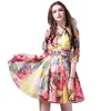 Johnature Bahar Eğlence Retro Moda Çiçek Baskı Kare Yaka Diz Yukarıdaki Mini Elbiseler Gevşek Yarım Kollu Kadın Elbise 210521