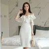 Branco vestido apertado senhoras coreanas verão fora do ombro ruffle manga v pescoço cabaret vestidos de festa para as mulheres 210602