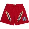 rote cord-shorts