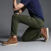 Stili Pantaloni cargo da uomo di alta qualità Pantaloni da jogging moda casual Pantaloni militari tattici verde militare Pantaloni sportivi mimetici Plus Size 40 Size