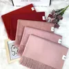 스카프 패션 여성 겨울 캐시미어 스카프 단색 두꺼운 따뜻한 Pashmina Shawls 및 랩 레이디 담요 목 Bufanda