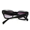 Classic Women Fashion Sunglasses Square Frame Rivet Sun Glasses Plastic Shade Luxury Designer 7 Colors Wholesale