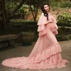 Moda Różowa kobieta w ciąży Prom sukienki macierzyńskie ruffles szaty na sesję zdjęciową lub baby shower z sukni ramię