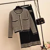 Herbst Anzug Outfits für Frauen 2 Stück Set Oansatz Plaid Strickjacke Breite Bein Hosen Mode Gestrickte Zwei Ropa Mujer 210930