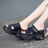 Plattform Tofflor Kvinnor 2021 Sommar Kvinna Vit Wedge Open Toe Skor Kvinna Vatten Flip Flop Solid Slides Zapatos Mujer N1-96