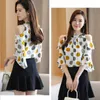 Koreański Loose Polka Dot Slim Fit Kobiety Topy Stojak Kołnierz Off-Bohater Krótki Rękaw Elegancka Szyfonowa Bluzka Chemisier Femme 8983 50 210527