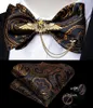 Bow Ties Ankomst för män Silk Bowties Manschettknappar Handdukuppsättning Party Bröllopsdräkt Tillbehör Mannen Tie Golden Brosch Fred22