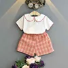 Vestiti estivi per bambini Love Embroidery Short Shirtplaid Shorts Cute Little Girls Abbigliamento Set Abiti per bambini coreani 210715