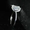 クラスターリングエメラルドカット4ctシミュレートダイヤモンドの結婚式の婚約カクテル女性の高級925スターリングシルバーリングセットファインジュエリーギフト