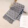 디자이너 스카프 하이 엔드 여성 스카프 따뜻한 칼라 Neckerchief Shawl 고품질 인쇄 캐시미어 스카프 크기 180 * 65cm