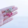 Pins broszki vanssey mody biżuterii kwiat pączek róży czerwona ręcznie robana szklana zielona powłoka akcesoria dla kobiet 2022 SeaU22
