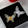 Elegant Cubic Zirconia Guld och Silver Färg Fjäril Brosch Pinnar Söt Insect Broscher Pins för Kvinnor Smycken Tillbehör Broche