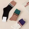 Multistyle Brief Casual Baumwolle Socken Frauen Mädchen Gestreifte Socke für Geschenk Party Top Qualität
