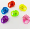 Altre forniture festive Home Gardenled Stberry Finger Ring Bar Rave Light Up Led Lampeggiante Jelly Bumpy Rings per Prom Party Christmas