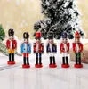 1 ensemble du dernier modèle 6 décorations de Noël de Noël noix de noix de soldat en bois 12 cm soldat 8251716