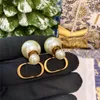 2021 Mode Kvinnor Earing Smycken Luxurys Designers Ljuskronor Örhängen Studs Pearl 925 Des Boukes d'Oreilles Dangle 21041404dq