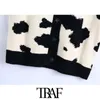 TRAF Mulheres Moda Oversized Animal Tricotado Vest Sweater Vintage Sem Mangas Button-Up Feminino Waistcoat Chique Tops 210415