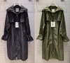 Vestes Trench de styliste française pour femmes, manteaux à capuche, taille respirante, vêtements de protection solaire, brassards brodés, manteau coupe-vent