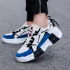 83 Moda Wygodne Lekkie Oddychające Buty Sneakers Mężczyźni Niepoślizgowy Odporny na zużycie Idealny do prowadzenia działalności spacerowej i sportowej joggingu bez pudełka