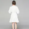 Frühling Spitze Patchwork Mini Kleid Luxus Einreiher Blume Aushöhlen EINE Linie Frauen Party Vestidos 210520