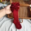 Baby Girls Knee High Socks Дети Хлопок Большой Лук Рождественский Носок Сплошной Цвета Утеплители Ноги Девушка Малыш Мягкие Длинные чулки Для детей 20220224 H1