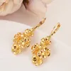 Goldene Blumen zusammengebaut, wunderschöne feine 18-karätige Goldanhänger-Kettenohrringe, Blumenset, Schmuck, Braut, Hochzeit, Bijoux, Geschenk d6964899