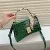 여성을위한 크로스 바디 스톤 패턴 PU 가죽 Crossbody 가방 2021 럭셔리 품질 스카프 장식 어깨 가방 레이디 디자이너 핸드백 토트 백