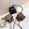 HBP icke-väska leopard mönster kvinnlig hink sned span enskild axel koreanska kvinnors enkla mångsidiga s