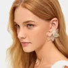 Bianco Glassato Petalo Resina Big Flower Orecchini Elegante Gioielli carini per le donne Bohemian Stud Earring Giorno di compleanno Natale