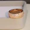 Europa Ameryka w stylu mody Lady Kobiet Grawerowany Brass List 18K Gold Stated rzymskie cyfry rzymskie Full Diamond Ring Pierścienia Rozmiar US6-US9