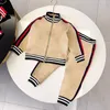 Kids Clothing Sets Boys Girls Tracksuits Suit Letters Print 2pcs Designer Jacket Pant Suits Chidlren Casual Sport Clothes 90-130 2 Styles Teen Tracksuit